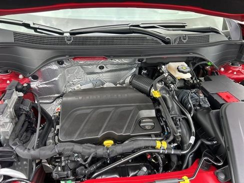 New 2026 Chevrolet Trax LT w/ Sunroof Package image 31