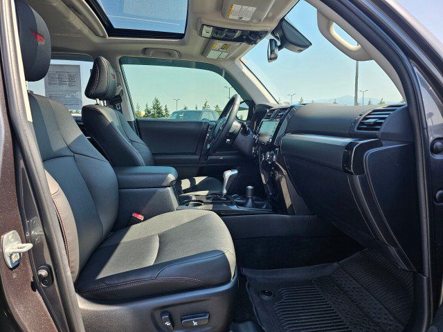 Used 2023 Toyota 4Runner TRD Off-Road Premium w/ Off Road Premium Plus Package AWD/4WD image 10