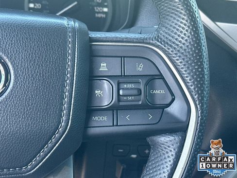 Used 2025 Toyota Tundra SR5 w/ SR5 Premium Package AWD/4WD image 25