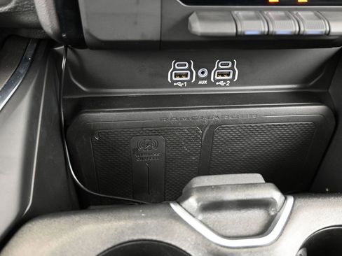 Used 2025 RAM 1500 Laramie image 29