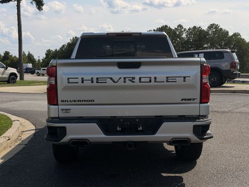 Used 2020 Chevrolet Silverado 1500 RST AWD/4WD image 12