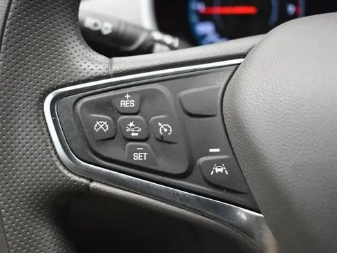 Used 2025 Chevrolet Malibu LT FWD image 23