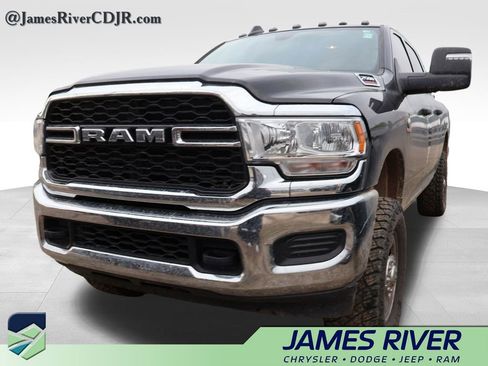 Used 2024 RAM 2500 Tradesman w/ Chrome Appearance Group image 2