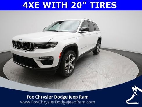 Used 2023 Jeep Grand Cherokee 4WD 4xe image 1