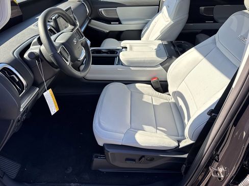 New 2026 Ford Expedition Max Platinum image 10