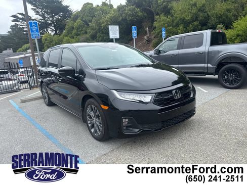 Used 2025 Honda Odyssey Touring image 1