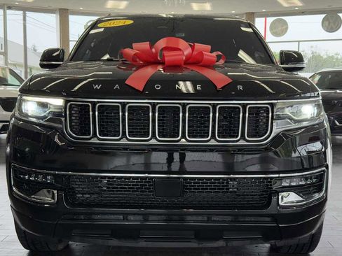 Used 2024 Jeep Wagoneer 4WD w/ Premium Group I image 8