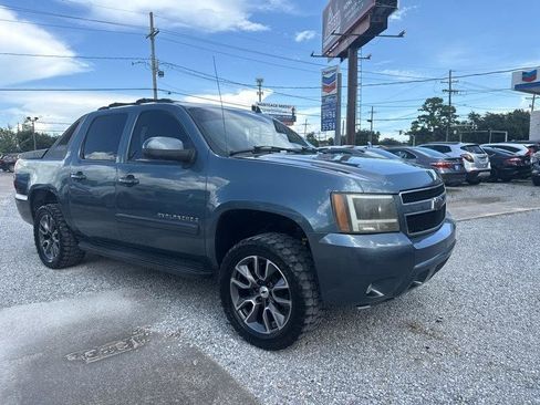 Used 2008 Chevrolet Avalanche LT w/ LT Preferred Equipment Group AWD/4WD image 5