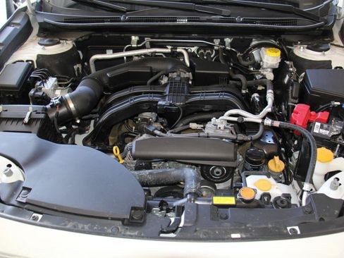 Used 2020 Subaru Outback Premium w/ Popular Package #1 AWD/4WD image 31
