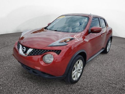 Used 2015 Nissan Juke S AWD/4WD image 3