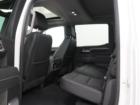 Used 2025 GMC Sierra 1500 Denali w/ Technology Package AWD/4WD image 18