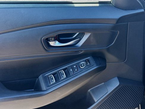 Used 2023 Honda Accord EX image 15