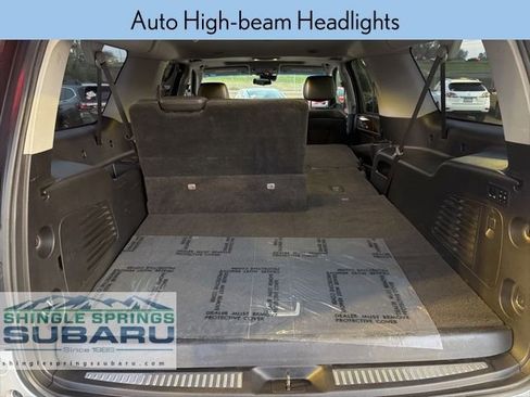 Used 2017 Cadillac Escalade ESV Luxury image 28