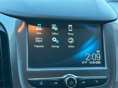 Used 2017 Chevrolet Cruze LT image 34