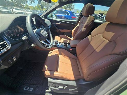 Used 2025 Audi Q5 2.0T Premium Plus w/ Premium Plus Package AWD/4WD image 24