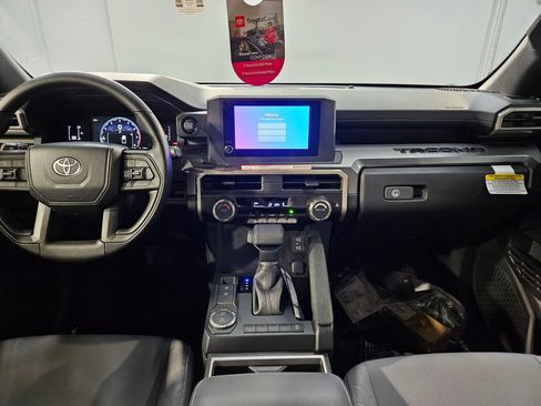 New 2026 Toyota Tacoma SR5 image 9