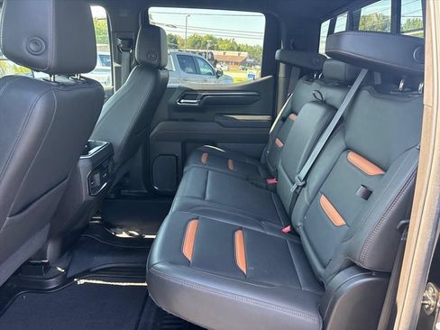 Used 2022 GMC Sierra 1500 AT4 w/ AT4 Premium Package AWD/4WD image 17