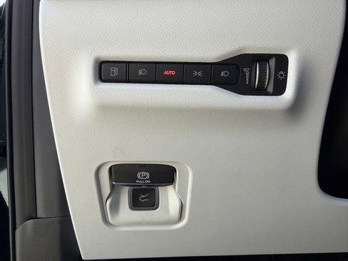 New 2026 Jeep Cherokee Overland image 21