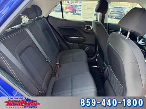 Used 2024 Hyundai Venue SEL FWD image 21