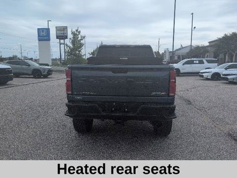 Used 2024 Chevrolet Silverado 2500 ZR2 w/ Technology Package AWD/4WD image 22