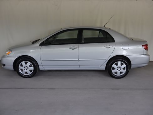 Used 2006 Toyota Corolla LE FWD image 20