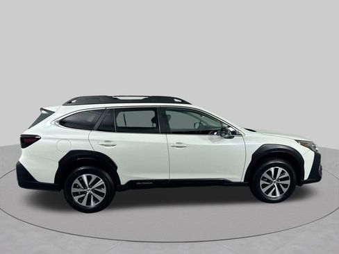 Used 2023 Subaru Outback Premium AWD/4WD image 35