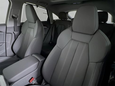 New 2025 Audi Q5 Premium Plus image 10