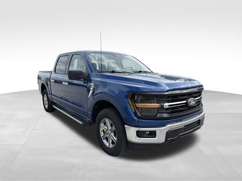 Used 2025 Ford F150 XLT w/ Equipment Group 301A Standard AWD/4WD image 3
