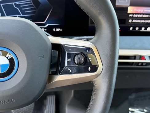 Used 2025 BMW iX xDrive50 w/ Sport Package image 26