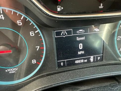 Used 2017 Chevrolet Cruze LT FWD image 5