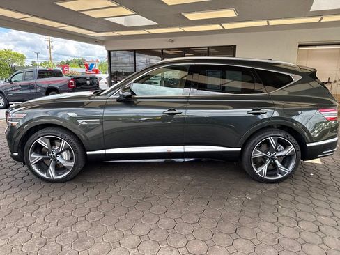Used 2025 Genesis GV80 2.5T Prestige AWD/4WD image 10