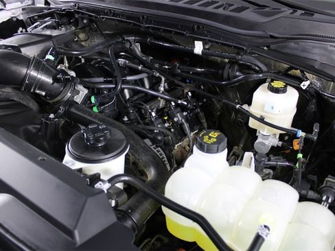 Used 2024 Ford F350 XLT w/ FX4 Off-Road Package image 13