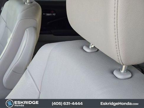Used 2022 Honda Pilot Touring image 17