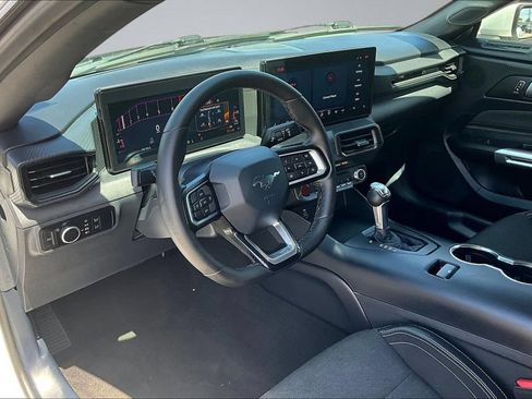 Used 2024 Ford Mustang Coupe RWD image 18