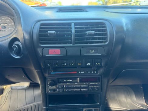 Used 1995 Acura Integra LS image 12