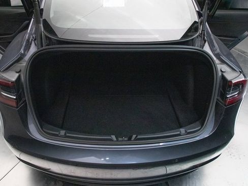 Used 2021 Tesla Model 3 Performance image 18