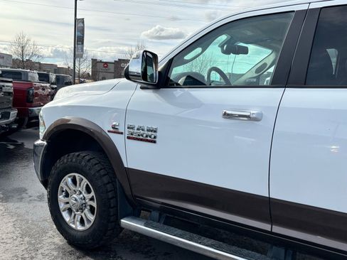 Used 2017 RAM 3500 Laramie AWD/4WD image 6