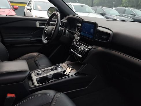 Used 2022 Ford Explorer ST AWD/4WD image 8