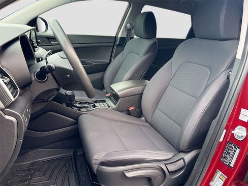 Used 2020 Hyundai Tucson SE w/ Winter Weather Package image 19