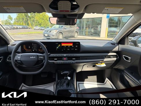 New 2026 Kia K4 FWD image 22