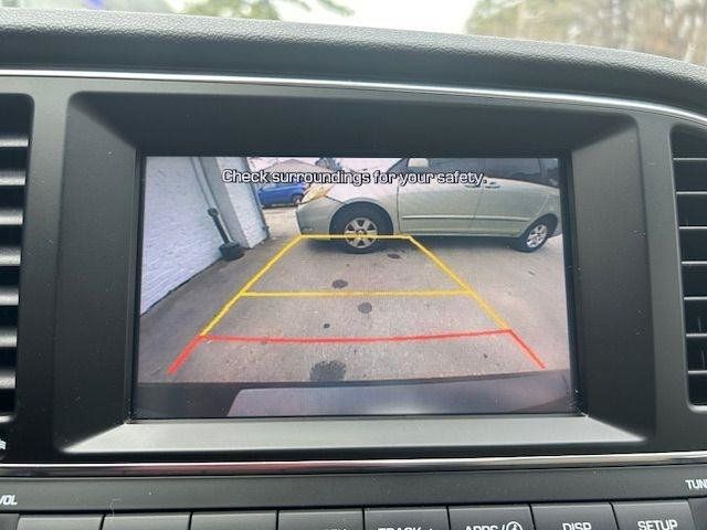 Used 2017 Hyundai Elantra SE FWD image 19