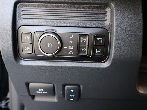 New 2026 Ford F250 Lariat w/ Chrome Package image 33