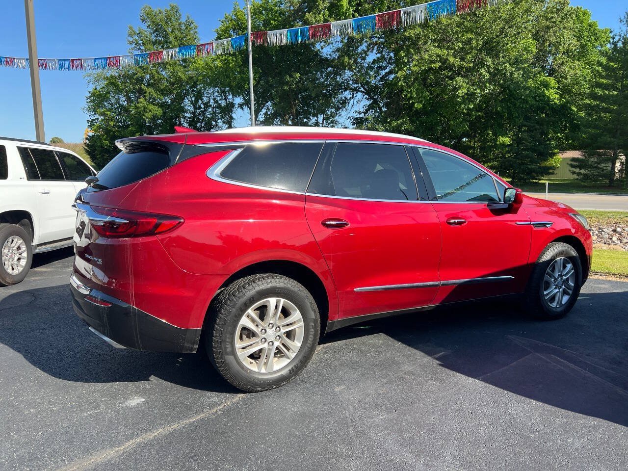 Used 2019 Buick Enclave Essence AWD/4WD image 6