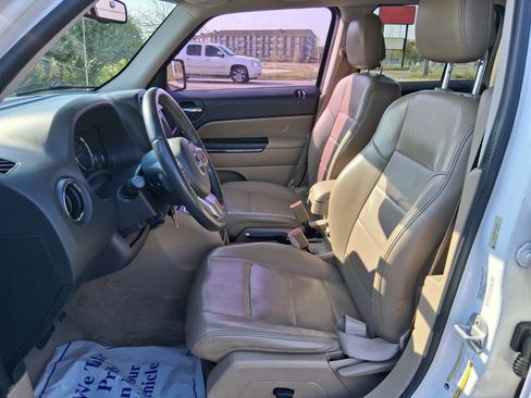 Used 2012 Jeep Patriot Limited w/ Sun/Sound Group FWD image 12