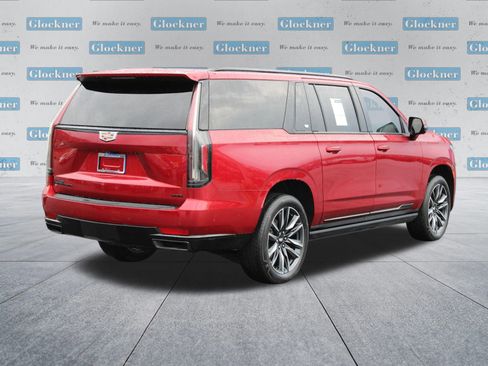 Used 2022 Cadillac Escalade ESV Sport w/ Touring Package image 6