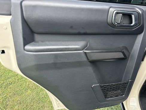 Used 2025 Ford Bronco Badlands AWD/4WD image 24