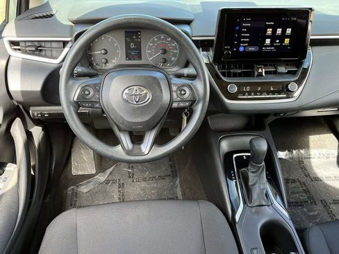Used 2023 Toyota Corolla LE image 10