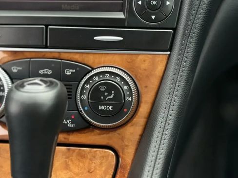 Used 2009 Mercedes-Benz SL 550 image 20