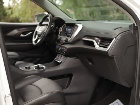 Used 2019 GMC Terrain SLT w/ Preferred Package AWD/4WD image 30