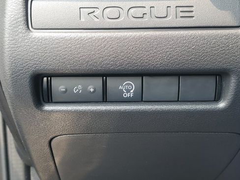 Certified 2026 Nissan Rogue S FWD image 8